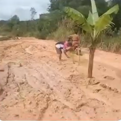 Masyarakat Krayan Waspada: Kerusakan Jalan Mulai Muncul, Pemerintah Diminta Bergerak Cepat