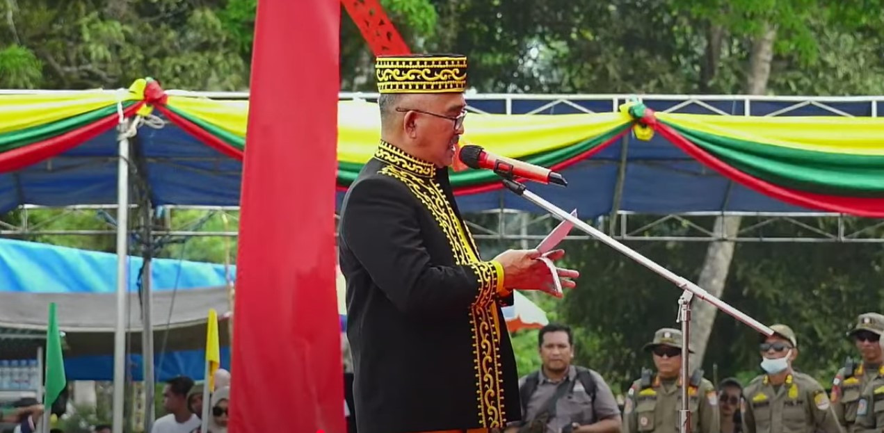 Ritual, Parade, dan Harmoni: Tarakan Rayakan Keindahan Budaya Lewat Iraw Tengkayu XIV