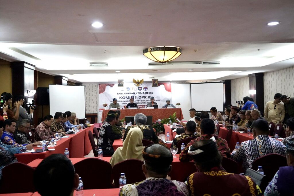 Gubernur Kaltara Terima Kunjungan Komisi II DPR RI dan Wamendagri, Bahas Percepatan Pembangunan PLBN